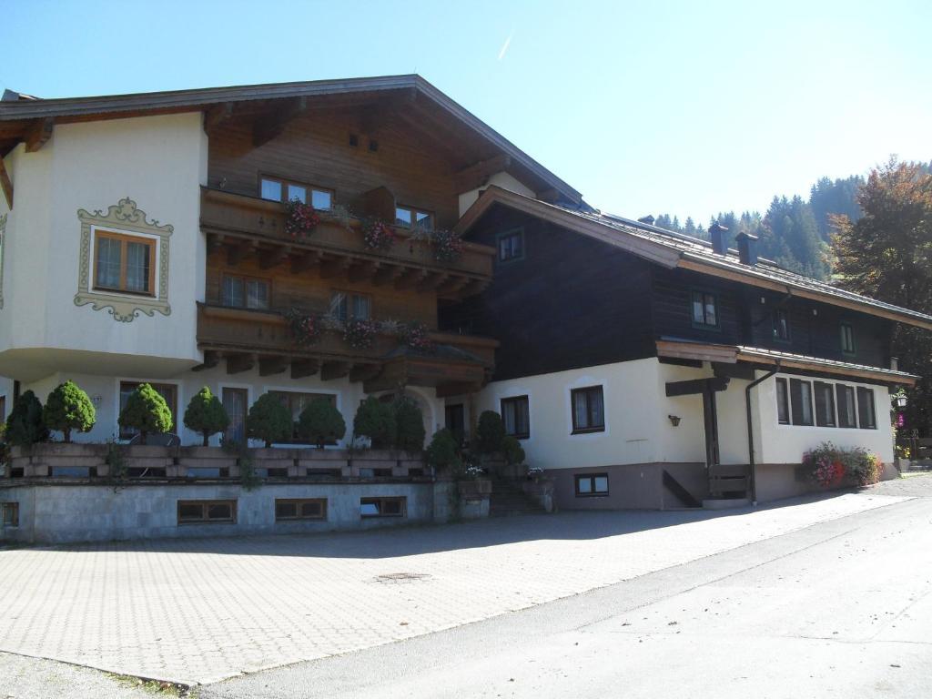 Jugendgastehaus Oberau Hotel Maria Alm am Steinernen Meer Esterno foto